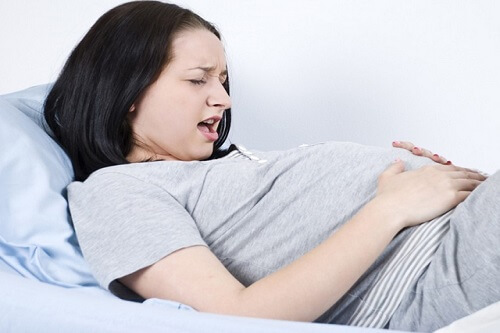 mang thai 3 tháng đầu bị đau bụng dưới