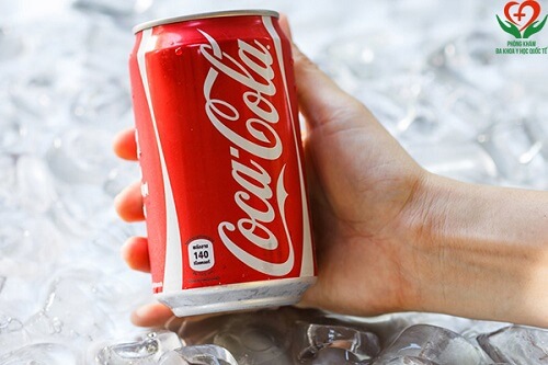 Một lon coca bao nhiêu calo?